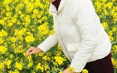 两个男人整夜摸搓揉我的奶